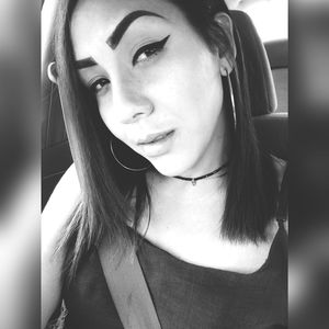 Meet your Posher, Vélez